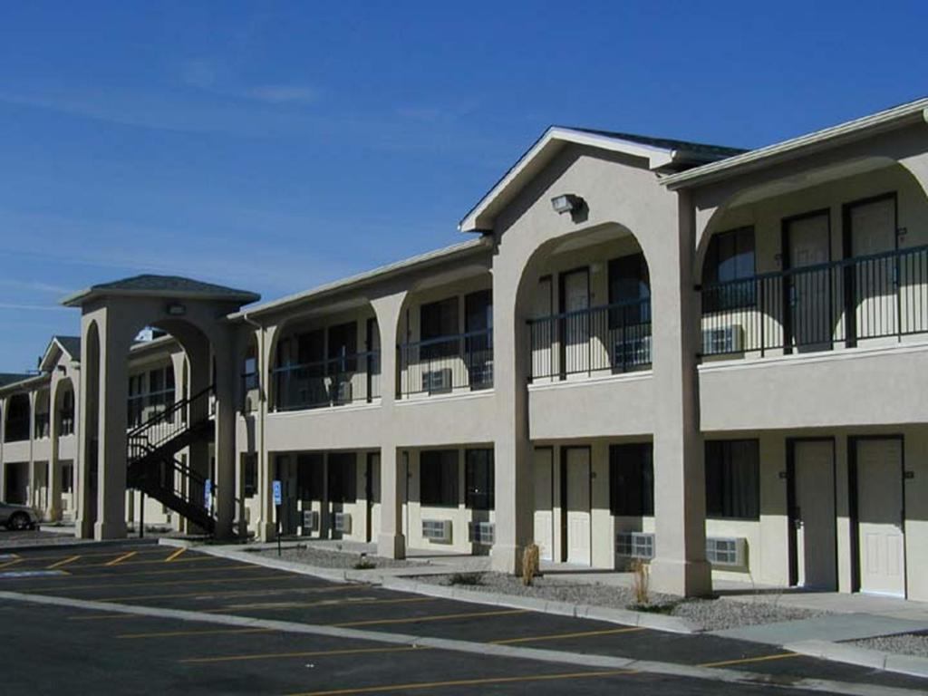 American Inn & Suites Albuquerque Exteriör bild