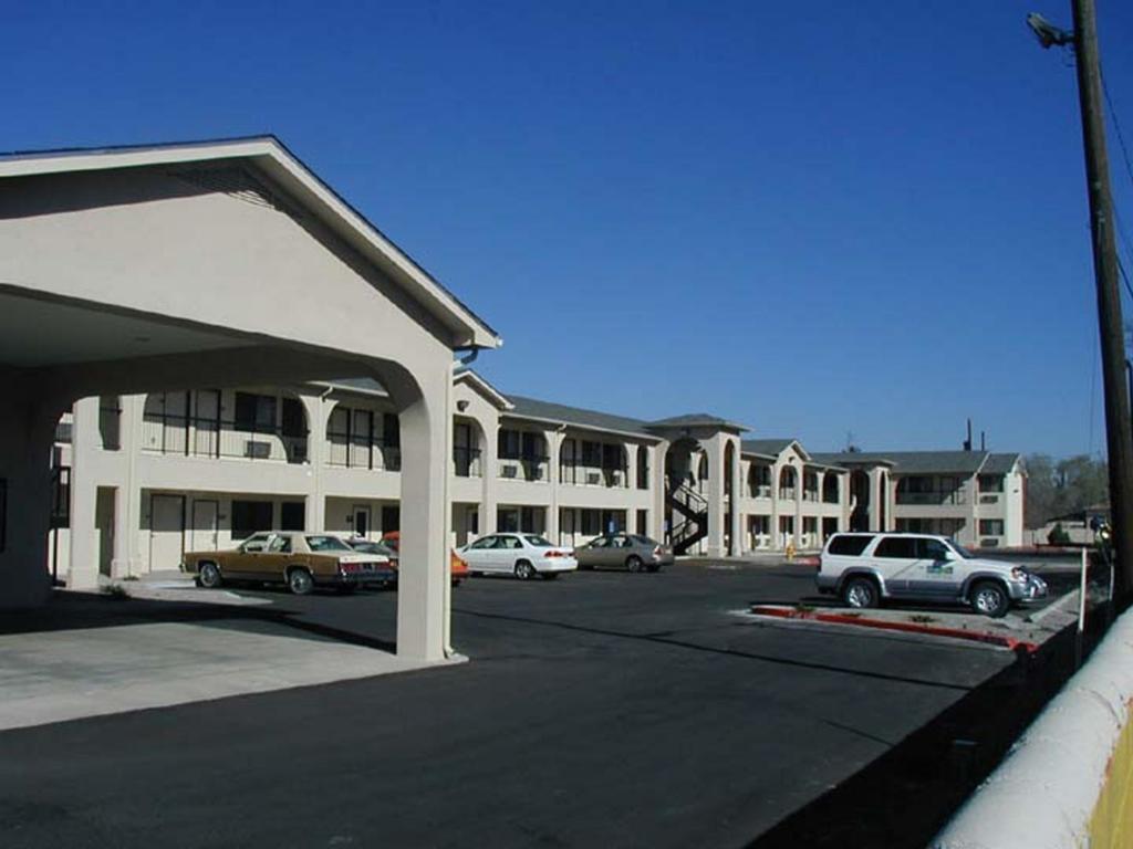 American Inn & Suites Albuquerque Exteriör bild